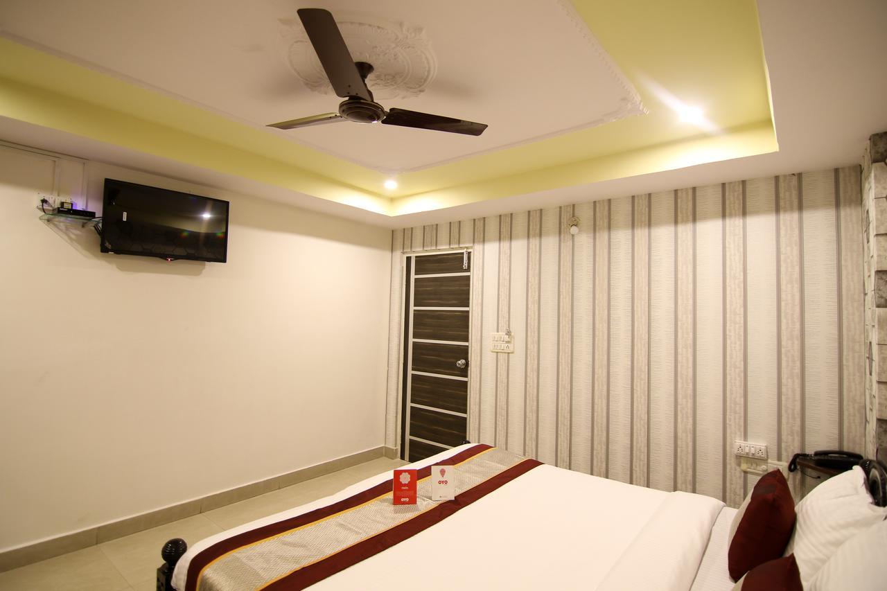 Oyo 9207 Chakri Guest House Visakhapatnam Exterior foto
